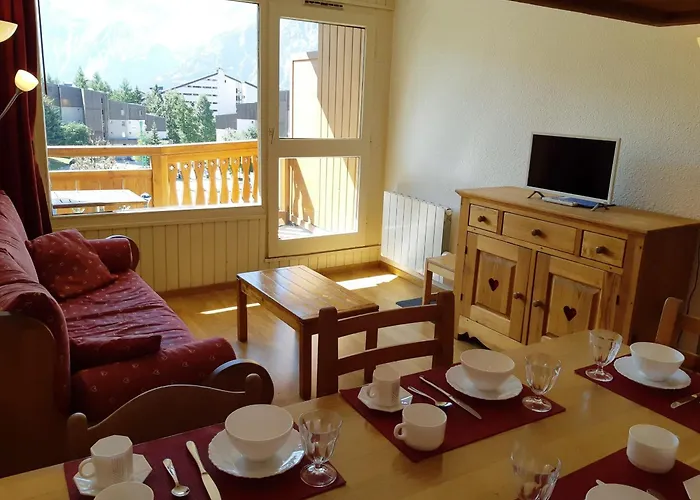 Pour 6 Au Pied Des Pistes Au Centre Des Deux Alpes - Fr-1-516-28 * Les Deux Alpes